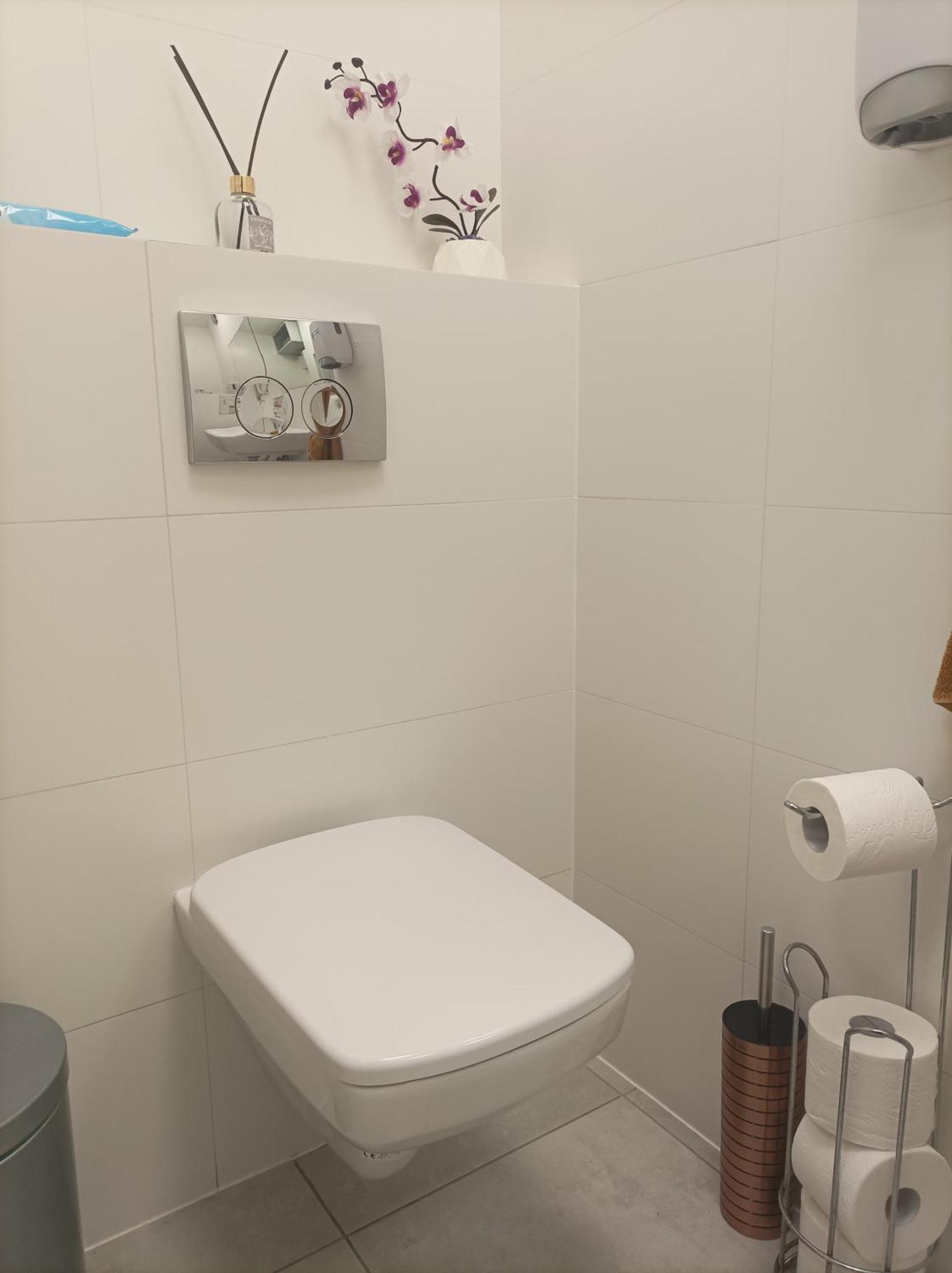 Nakvynės namai Solidarnosci155guestrooms *